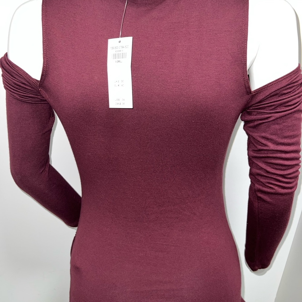 Abercrombie and fitch open shoulder shirt